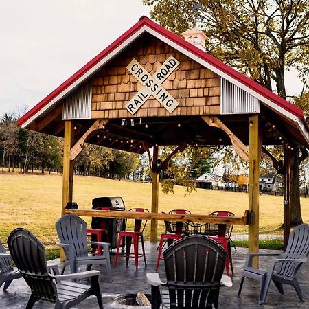 Villa Bourbon Trail: Caboose On The Farm Lawrenceburg Esterno foto