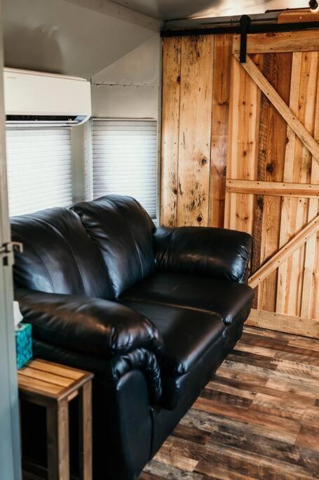 Villa Bourbon Trail: Caboose On The Farm Lawrenceburg Esterno foto