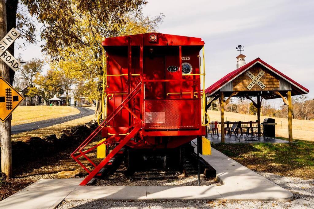 Villa Bourbon Trail: Caboose On The Farm Lawrenceburg Esterno foto