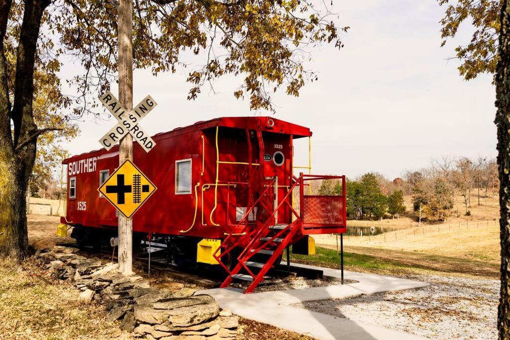 Villa Bourbon Trail: Caboose On The Farm Lawrenceburg Esterno foto