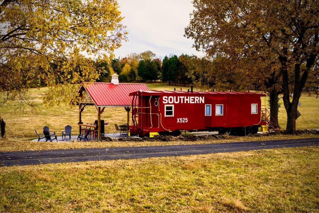 Villa Bourbon Trail: Caboose On The Farm Lawrenceburg Esterno foto